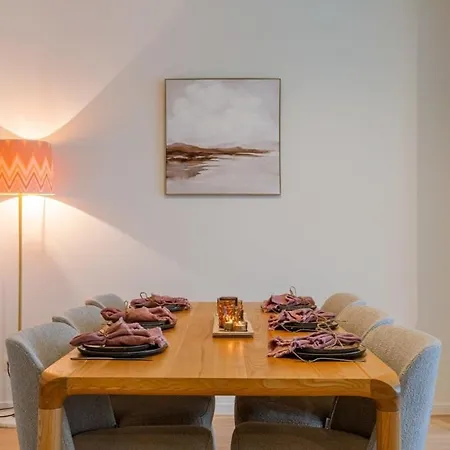 Huswell - Luminous Family With Magnificent View Apartman