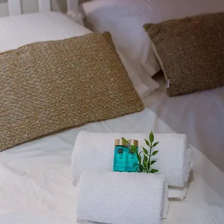 Huswell - Luminous Family With Magnificent View